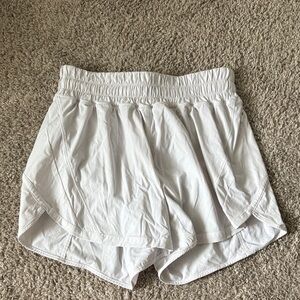 Lululemon Women’s Track That Short *5"- White- size 6